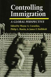 Produktbild: Controlling Immigration