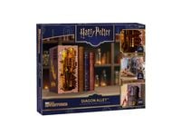 Produktbild: Book Nook DIY B&uuml;cherecke Harry Potter Diagon Alley (Winkelgasse) von Revell Tiny Adventures
