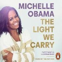 Produktbild: The Light We Carry