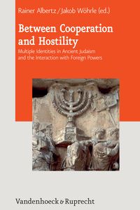 Produktbild: Between Cooperation and Hostility