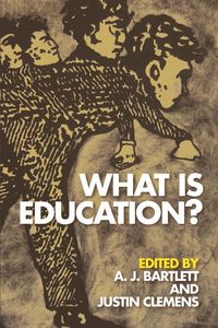 Produktbild: What is Education?