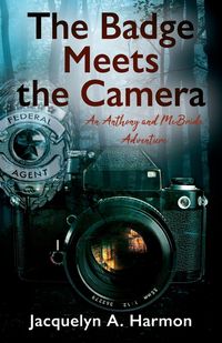 Produktbild: The Badge Meets the Camera