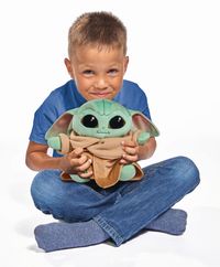 Disney Plus: The Mandalorian: Offizielles Baby Yoda-Plüschtier ab