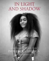 Produktbild: In Light and Shadow