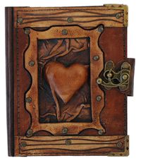 Bild vom Artikel Corvus A170305 - Notizbuch mit Ledereinband und Metallverschluss, Motiv Herz, Blankopapier, Maße: 12x15cm vom Autor 