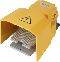 Produktbild: TRU COMPONENTS XF-502 Fu&szlig;schalter 250 V/AC 15 A 1 Pedal mit Schutzhaube 1 Schlie&szlig;er, 1 &Ouml;ffner 1 St.
