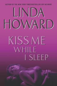 Produktbild: Kiss Me While I Sleep