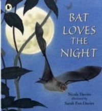 Produktbild: Davies, N: Bat Loves the Night
