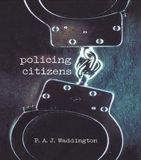Produktbild: Policing Citizens