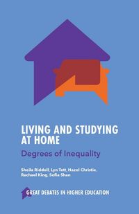 Produktbild: Living and Studying at Home