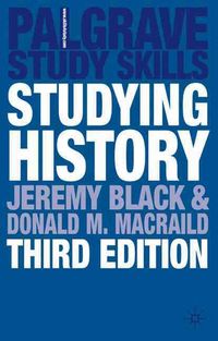 Produktbild: Black, P: Studying History