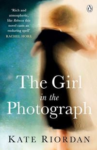 Produktbild: The Girl in the Photograph