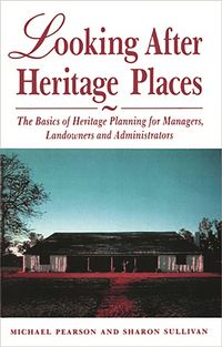 Produktbild: Looking After Heritage Places