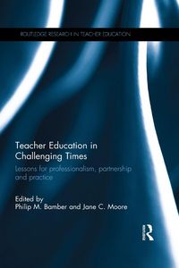 Produktbild: Teacher Education in Challenging Times