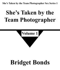 Produktbild: She's Taken by the Team Photographer 1
