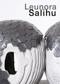 Produktbild: Meschede, F: Leunora Salihu