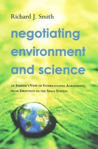 Produktbild: Negotiating Environment and Science