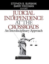 Produktbild: Judicial Independence at the Crossroads