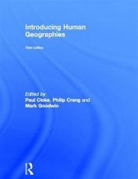 Produktbild: Cloke, P: Introducing Human Geographies