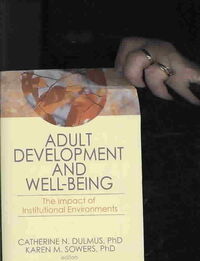 Produktbild: Adult Development and Well-Being