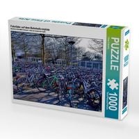 Produktbild: CALVENDO Puzzle Fahrr&auml;der auf dem Bahnhofsvorplatz | 1000 Teile Lege-Gr&ouml;&szlig;e 64x48cm Foto-Puzzle f&uuml;r gl&uuml;ckliche Stunden