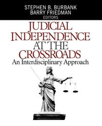 Produktbild: Judicial Independence at the Crossroads