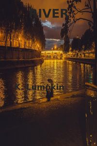Produktbild: River (FIRE, #2)