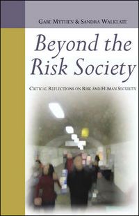 Produktbild: Beyond the Risk Society
