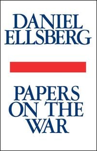Produktbild: Papers on the War