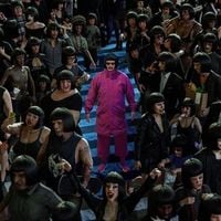 Produktbild: Alone In A Crowd
