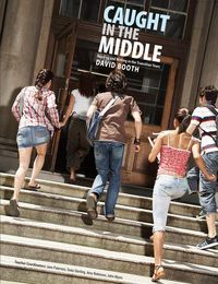 Produktbild: Caught in the Middle