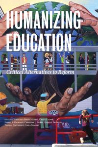 Produktbild: Humanizing Education