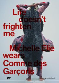 Produktbild: Life doesn't frighten me. Michelle Elie wears Comme des Gar&ccedil;ons