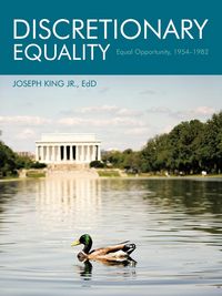 Produktbild: Discretionary Equality
