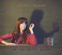 Produktbild: Martin, L: On The Never Never