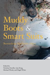 Produktbild: Muddy Boots and Smart Suits