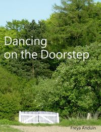 Produktbild: Dancing on the Doorstep