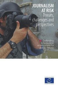Produktbild: Journalism at risk