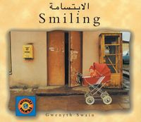 Produktbild: Smiling (English-Arabic)