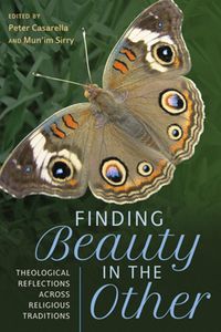 Produktbild: Finding Beauty in the Other