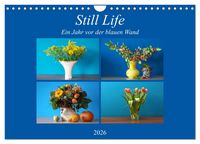 Produktbild: Still Life - Blumen vor der blauen Wand (Wandkalender 2026 DIN A4 quer), CALVENDO Monatskalender