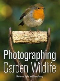 Produktbild: Taylor, M: Photographing Garden Wildlife