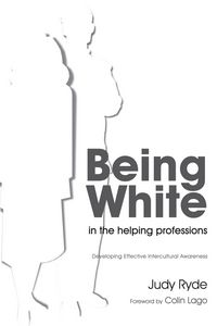 Produktbild: Being White in the Helping Professions