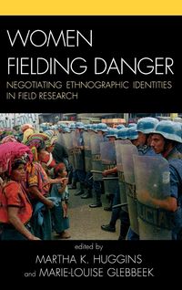 Produktbild: Women Fielding Danger