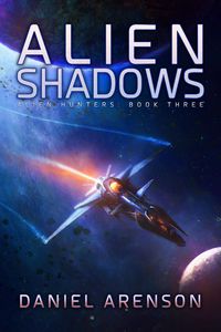 Produktbild: Alien Shadows (Alien Hunters, #3)