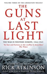 Produktbild: Atkinson, R: Guns at Last Light