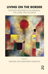Produktbild: Living on the Border
