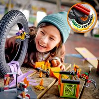 LEGO City Stuntz 60293 Stunt-Park, Spielzeug-Motorrad, Geschenkidee