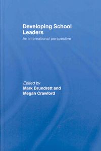 Produktbild: Developing School Leaders
