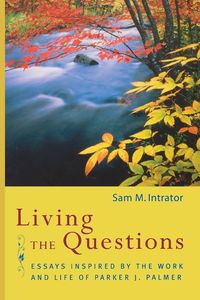 Produktbild: Living the Questions